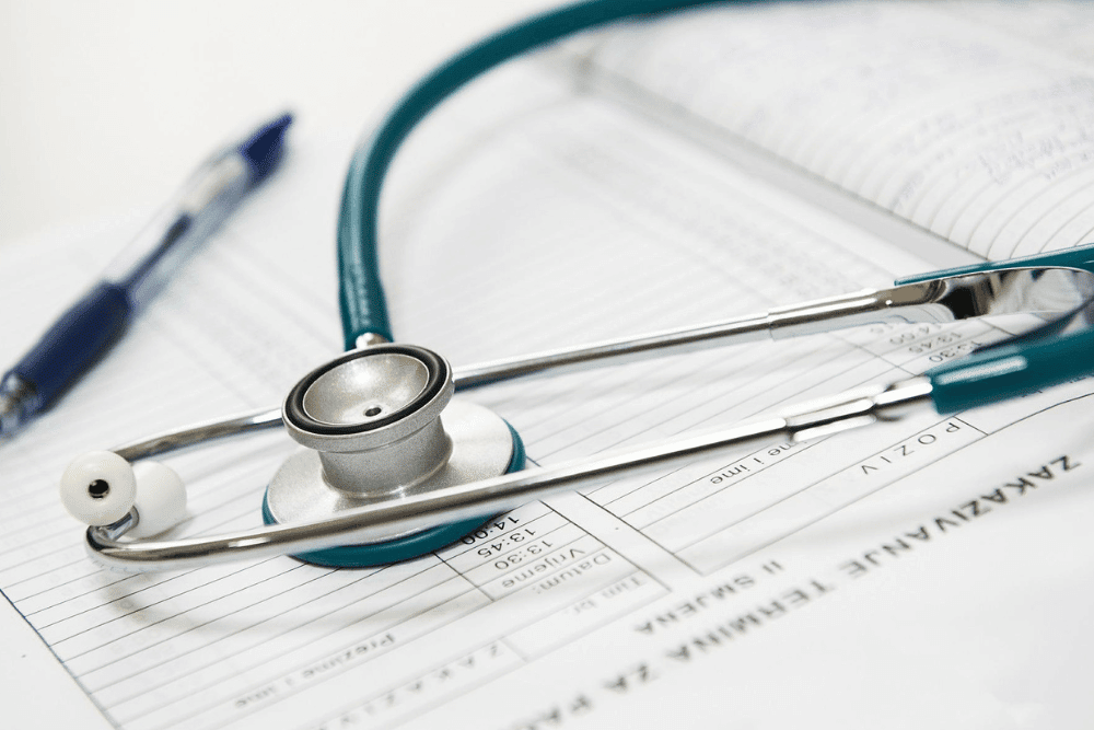Diferencias entre seguro de cuadro médico y póliza de reembolso de gastos médicos
