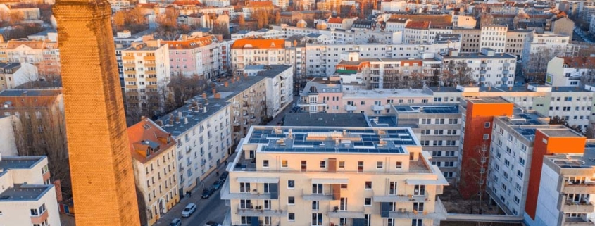¿Puedo usar energías renovables en las zonas comunes de los edificios?